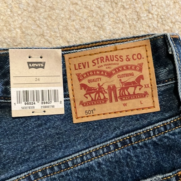 Levi’s 501 shorts. New with tags. - Picture 3 of 3